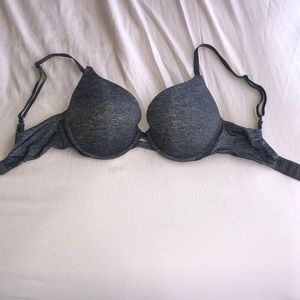 Victoria’s Secret Bra Size 32D